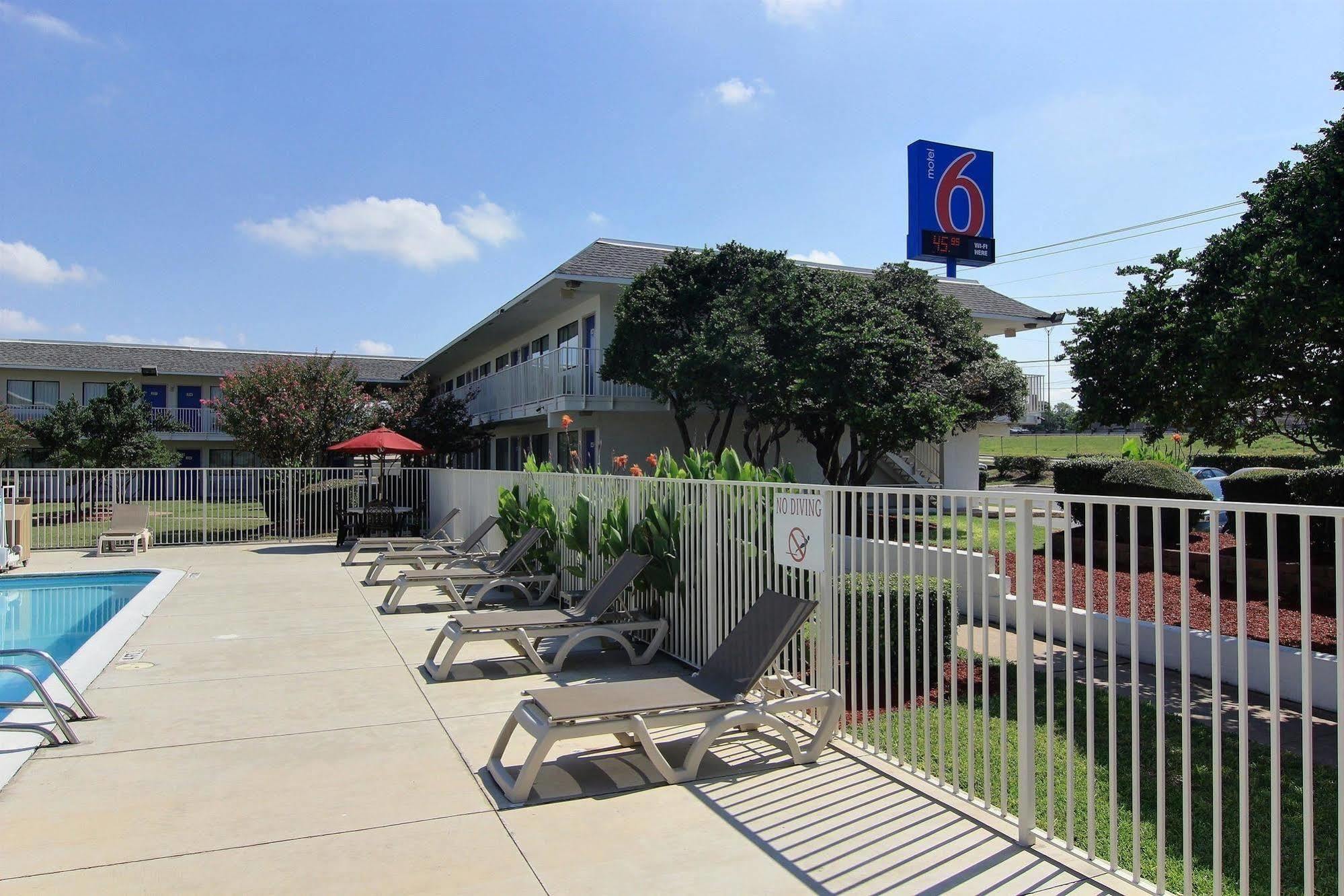 Motel 6-Austin, Tx - North Exterior photo