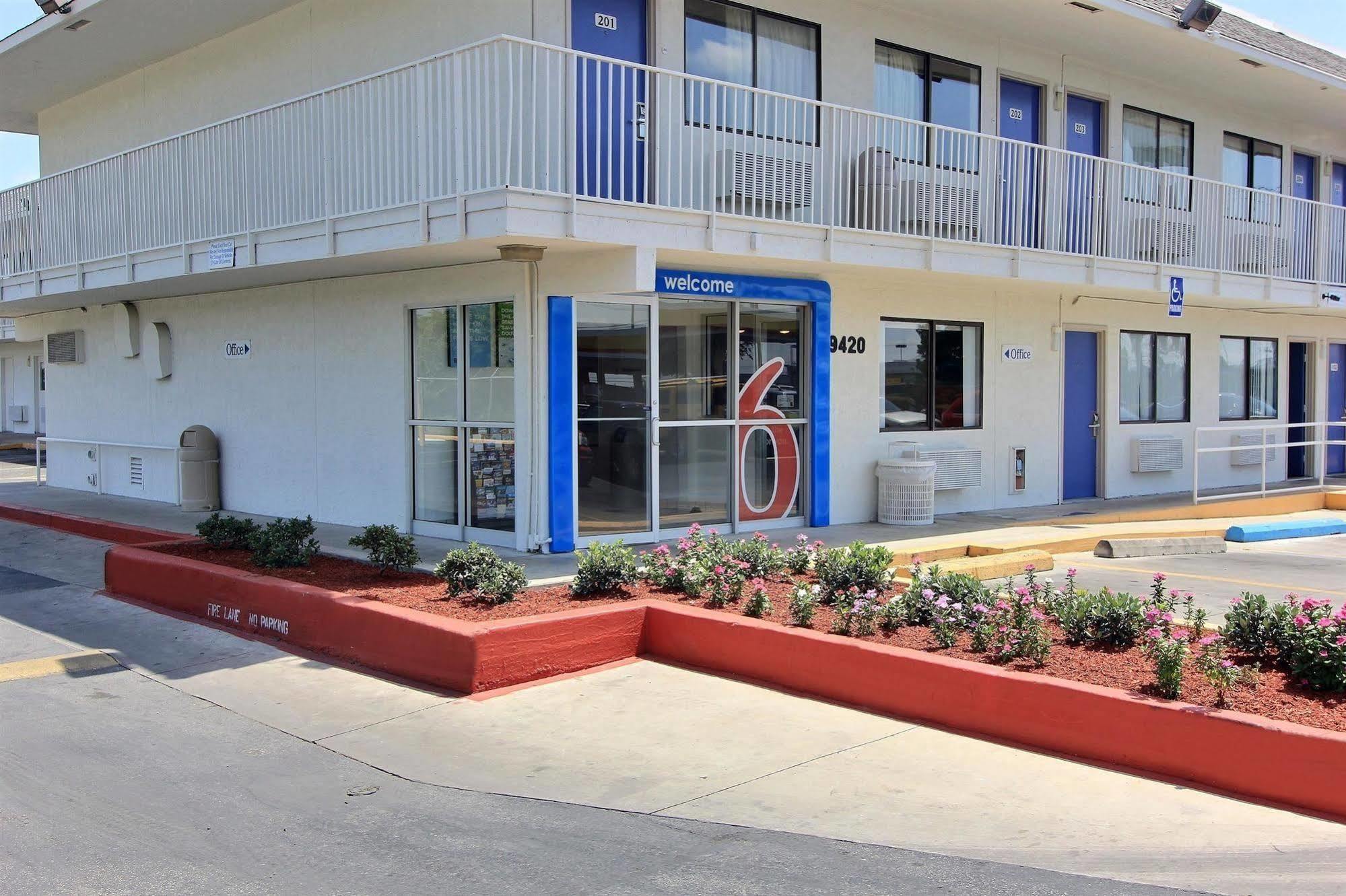 Motel 6-Austin, Tx - North Exterior photo